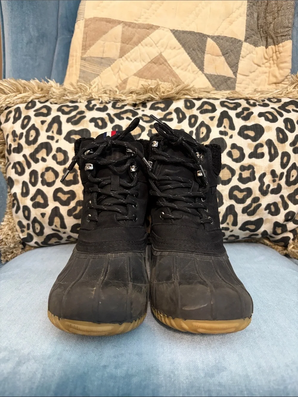 Tommy Hilfiger Black Women's Insulated Lace-Up Duck Boots